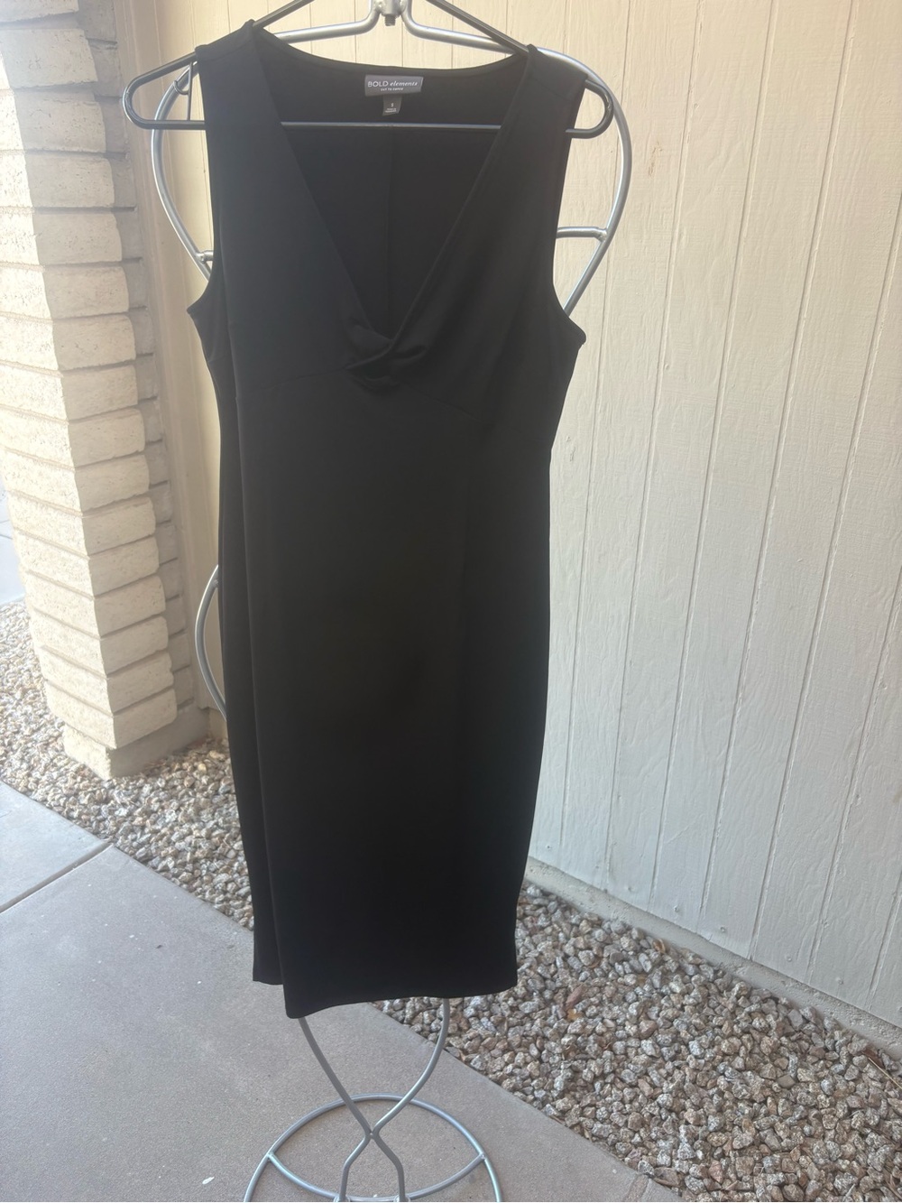 BOLD elements Black Sleeveless Cowl-Neck Sheath Dress